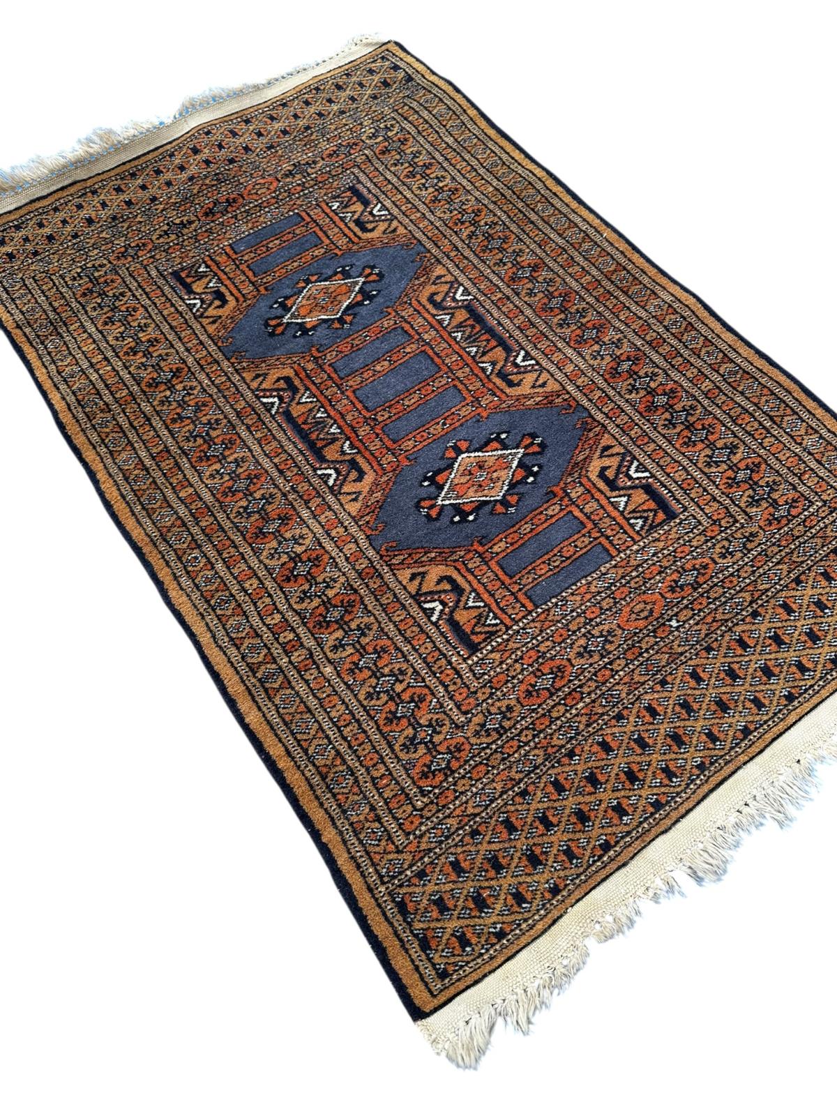 Tapis persan fait main 95cm x 60cm