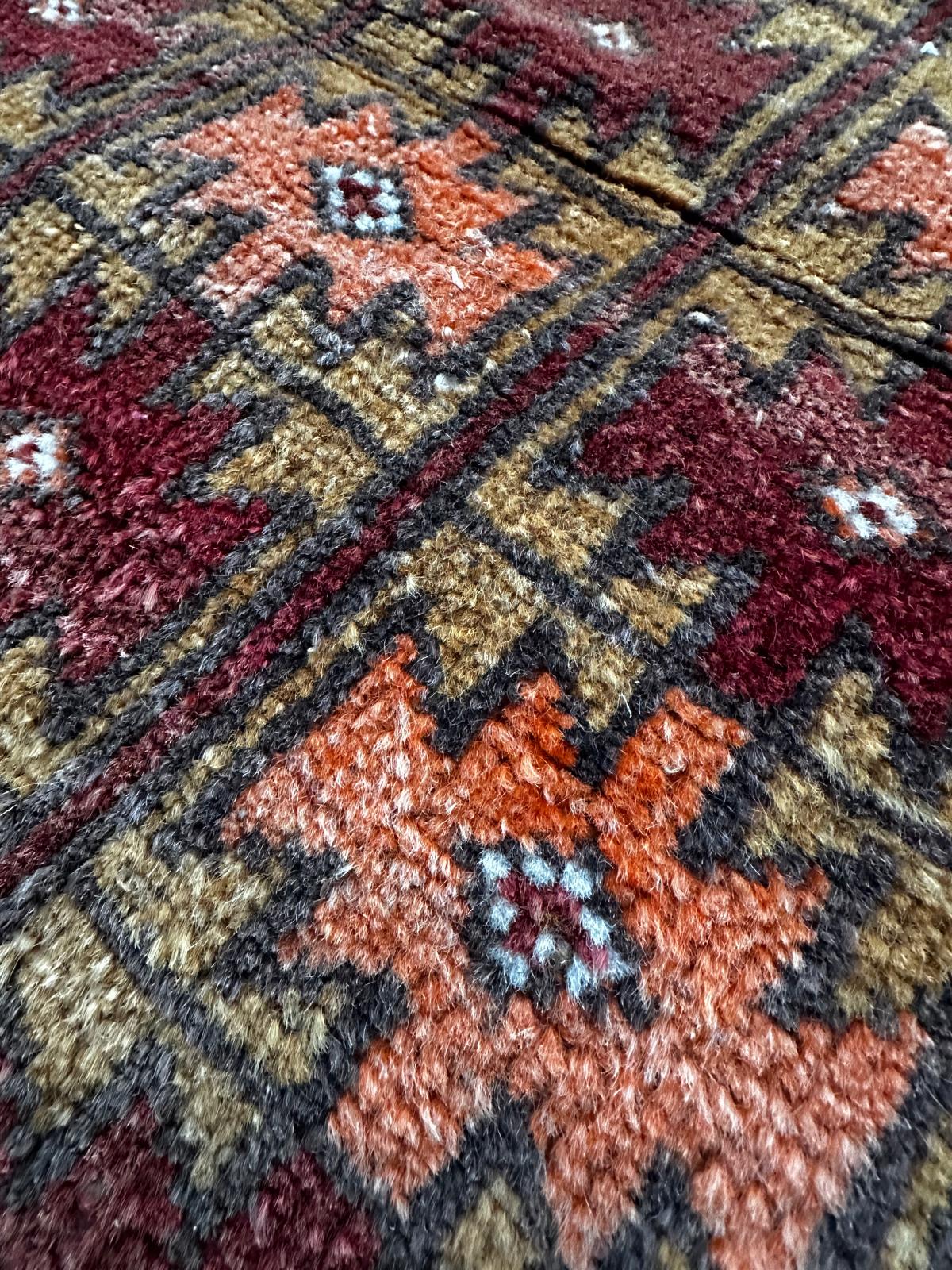 Petit tapis persan fait main 70cm x 50cm