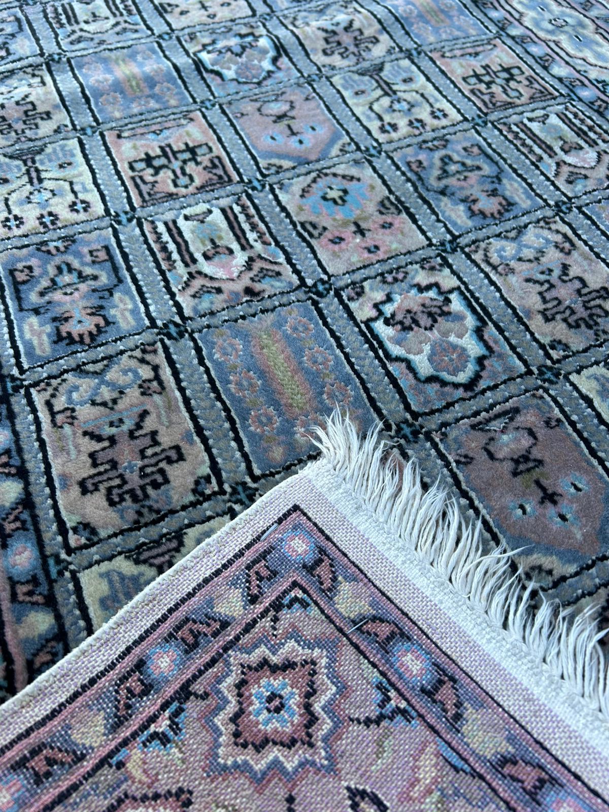 Tapis persans fait main 124cm x 78cm