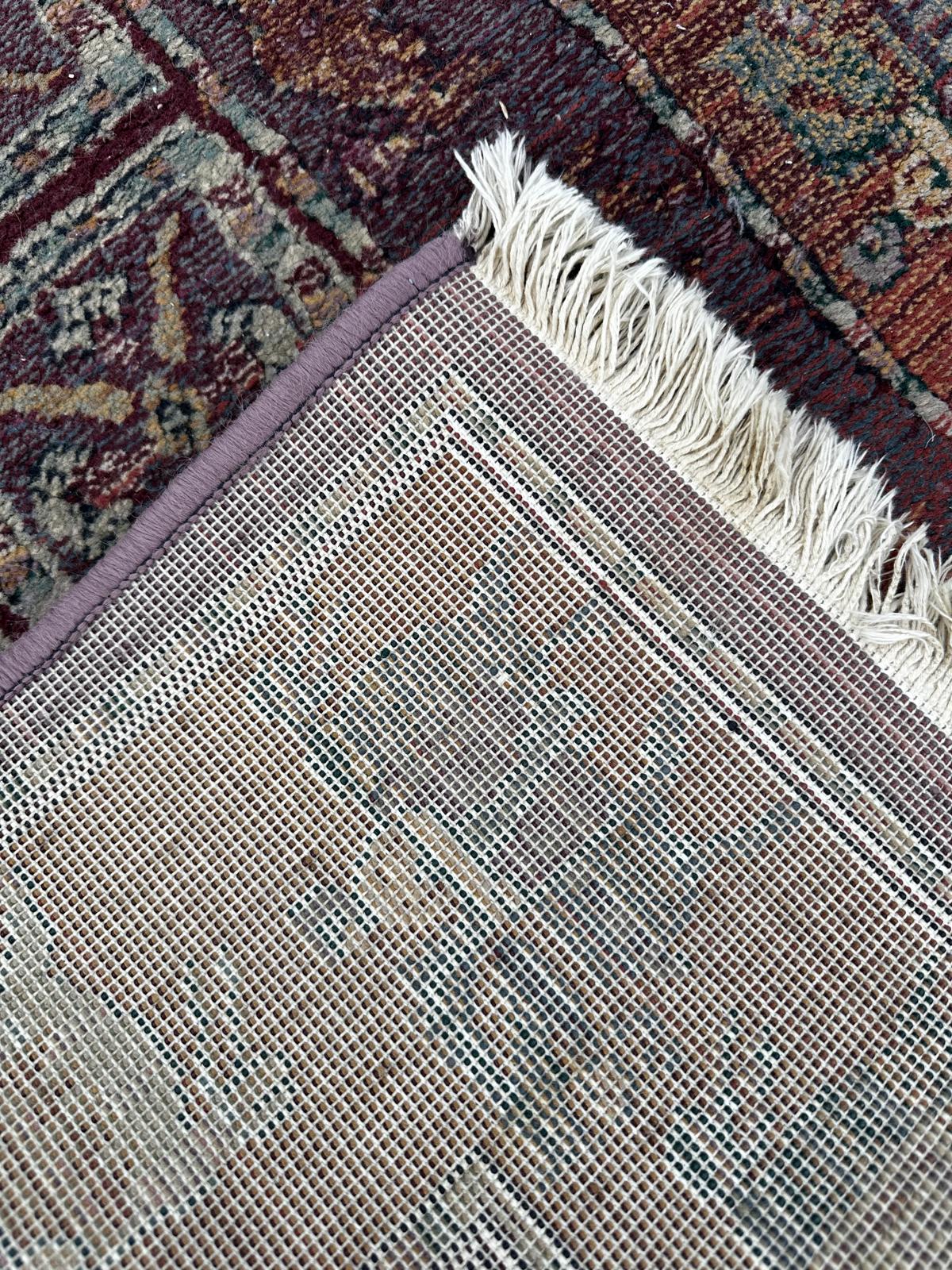 Tapis de style oriental 160cm x 90cm