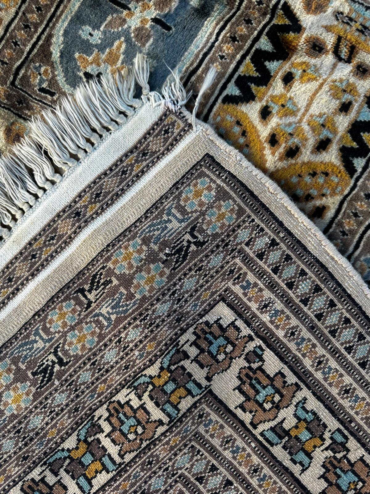 Tapis Pakistanais noué à la main 170cm x 120