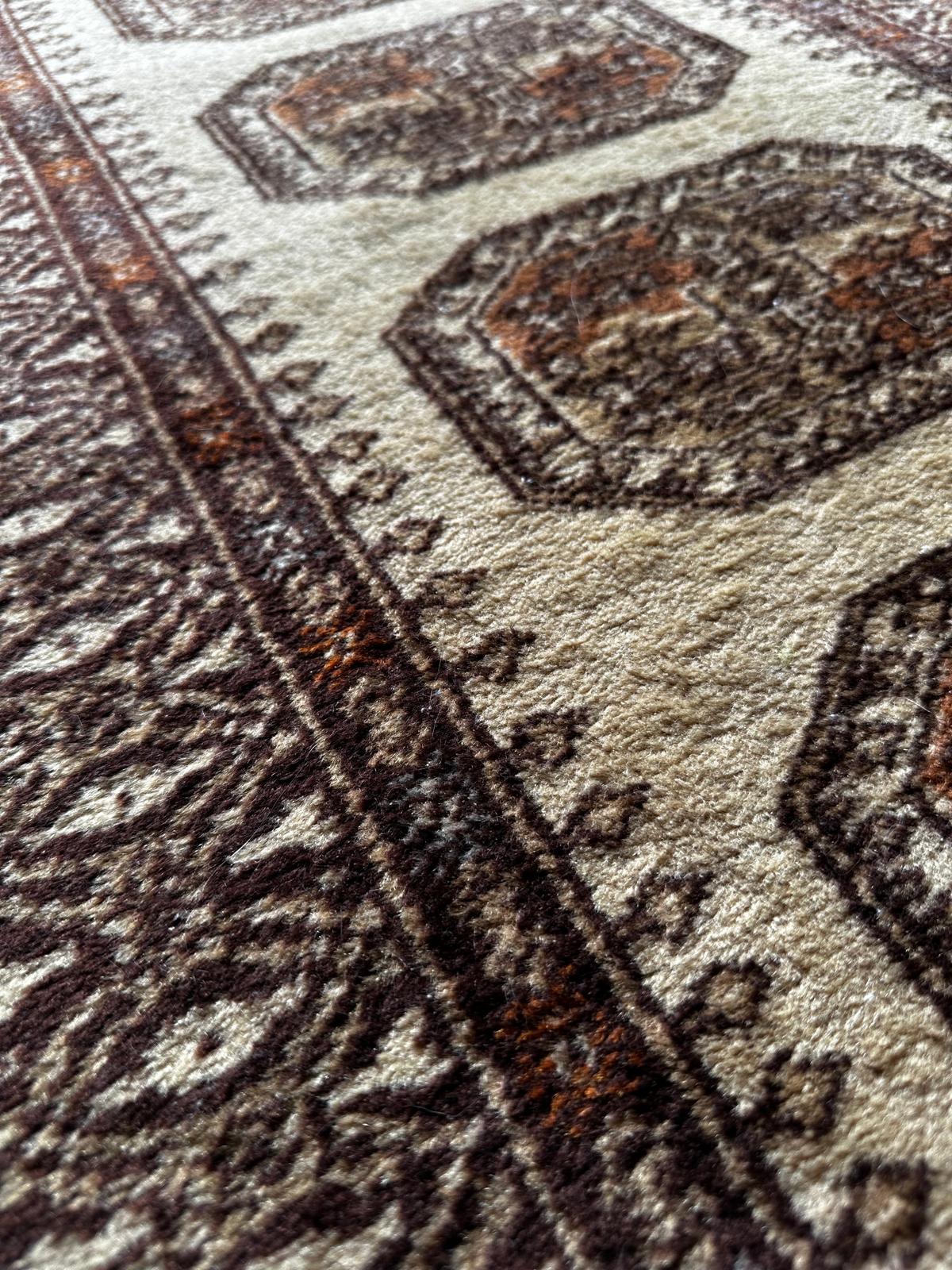 Tapis de style oriental 135cm x 70cm