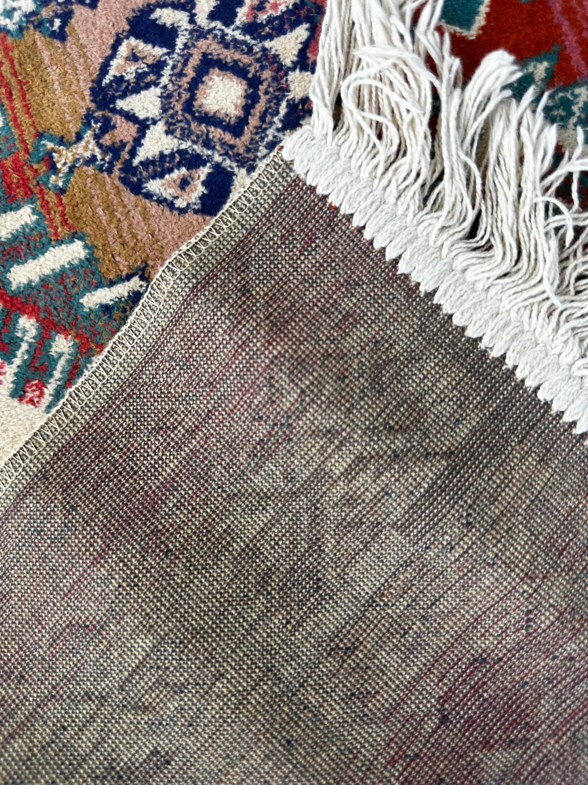 Tapis de style oriental 120cm x 70cm