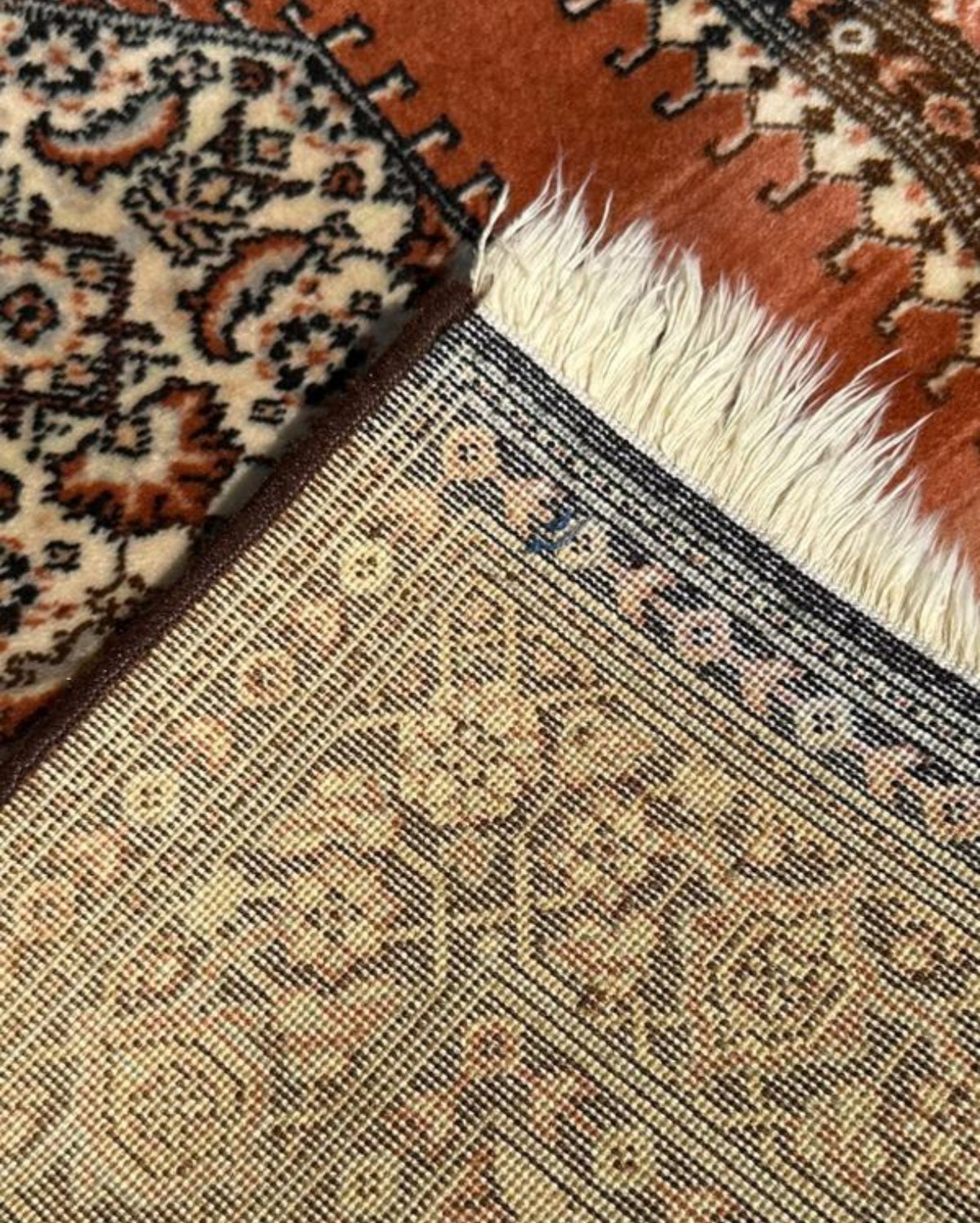 Tapis de style oriental en laine 90cm x 70cm