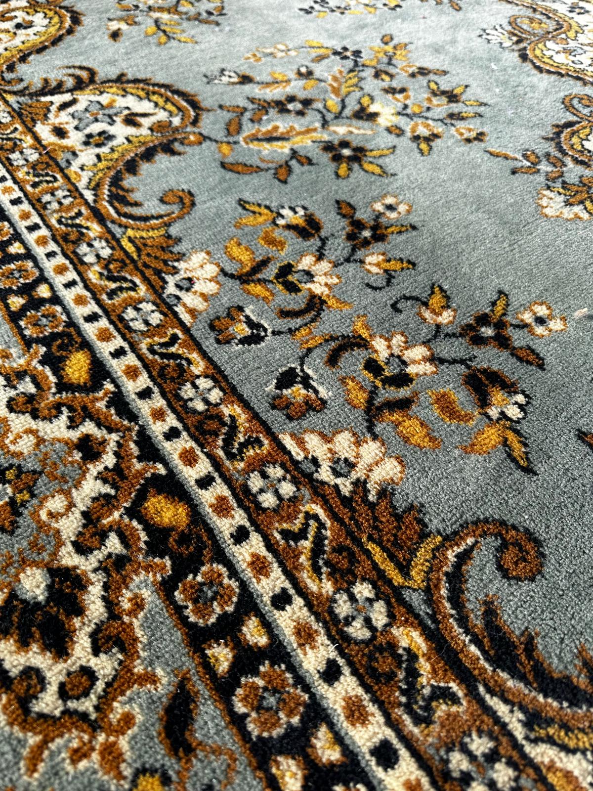Tapis de style oriental 250cm x 340cm