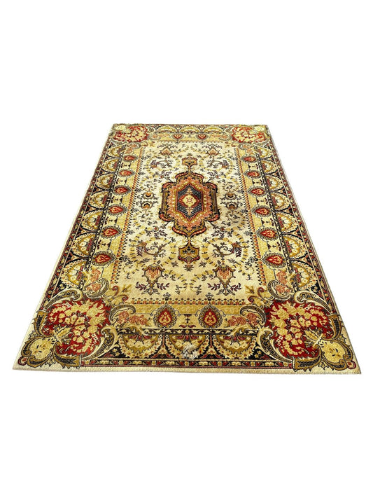 Tapis de style oriental 2m x 3m
