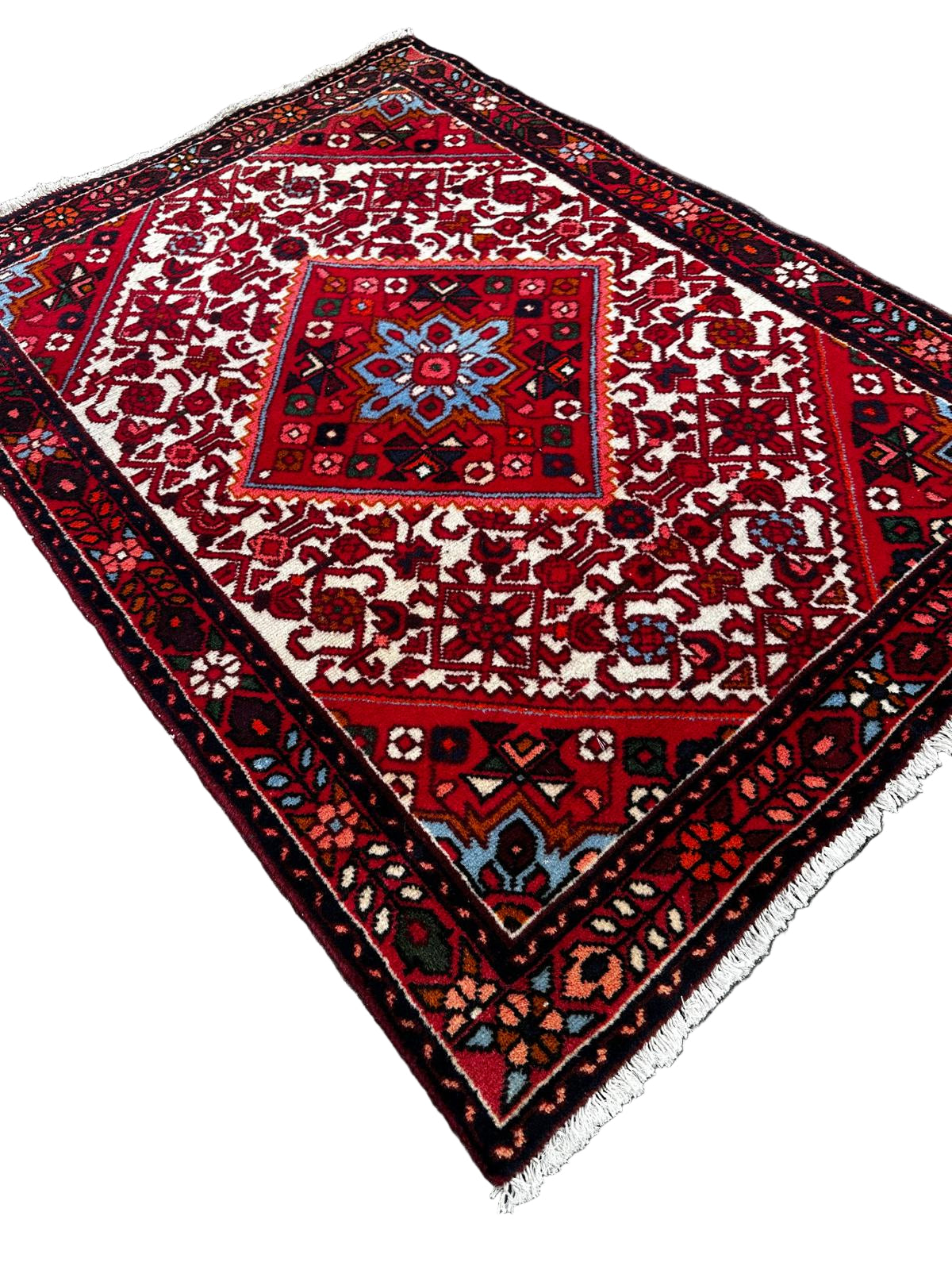 Tapis persan fait main 140cm x 100cm