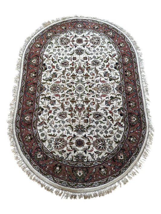 Tapis persan oval fait main 185cm x 120cm