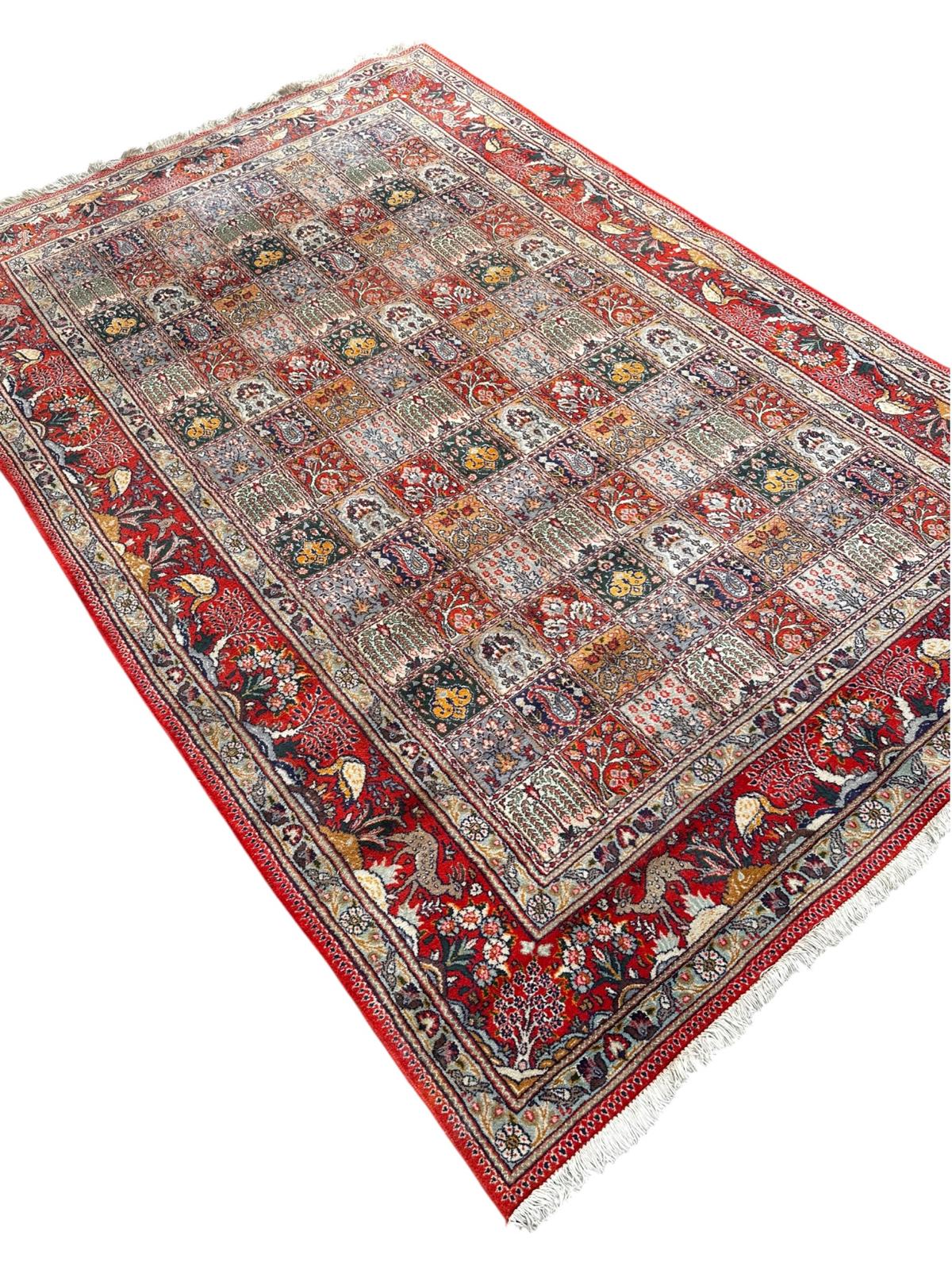 Tapis persan en laine et soie 2m x 3m