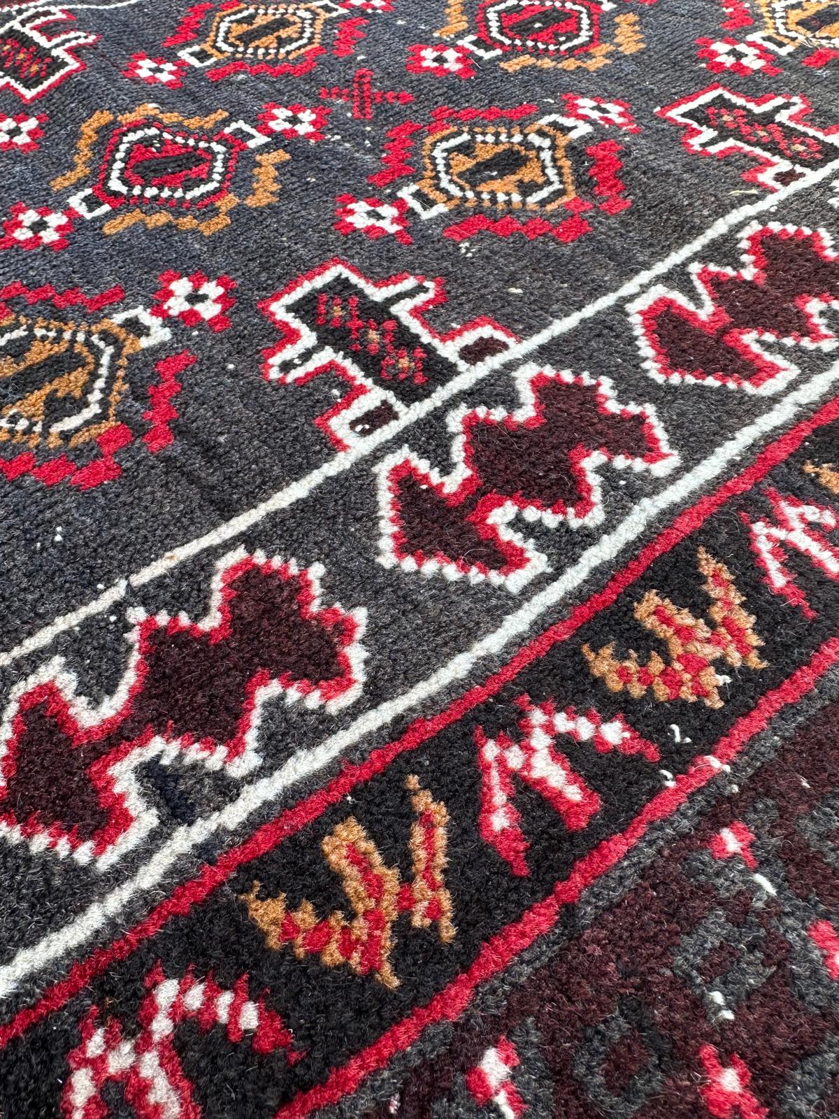 Tapis persan fait main 140cm x 90cm
