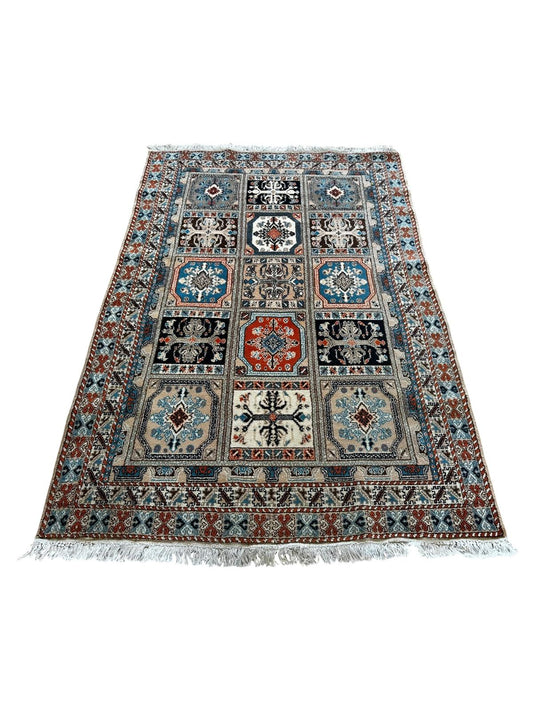 Tapis marocain pure laine et fait main 220cm x 150cm