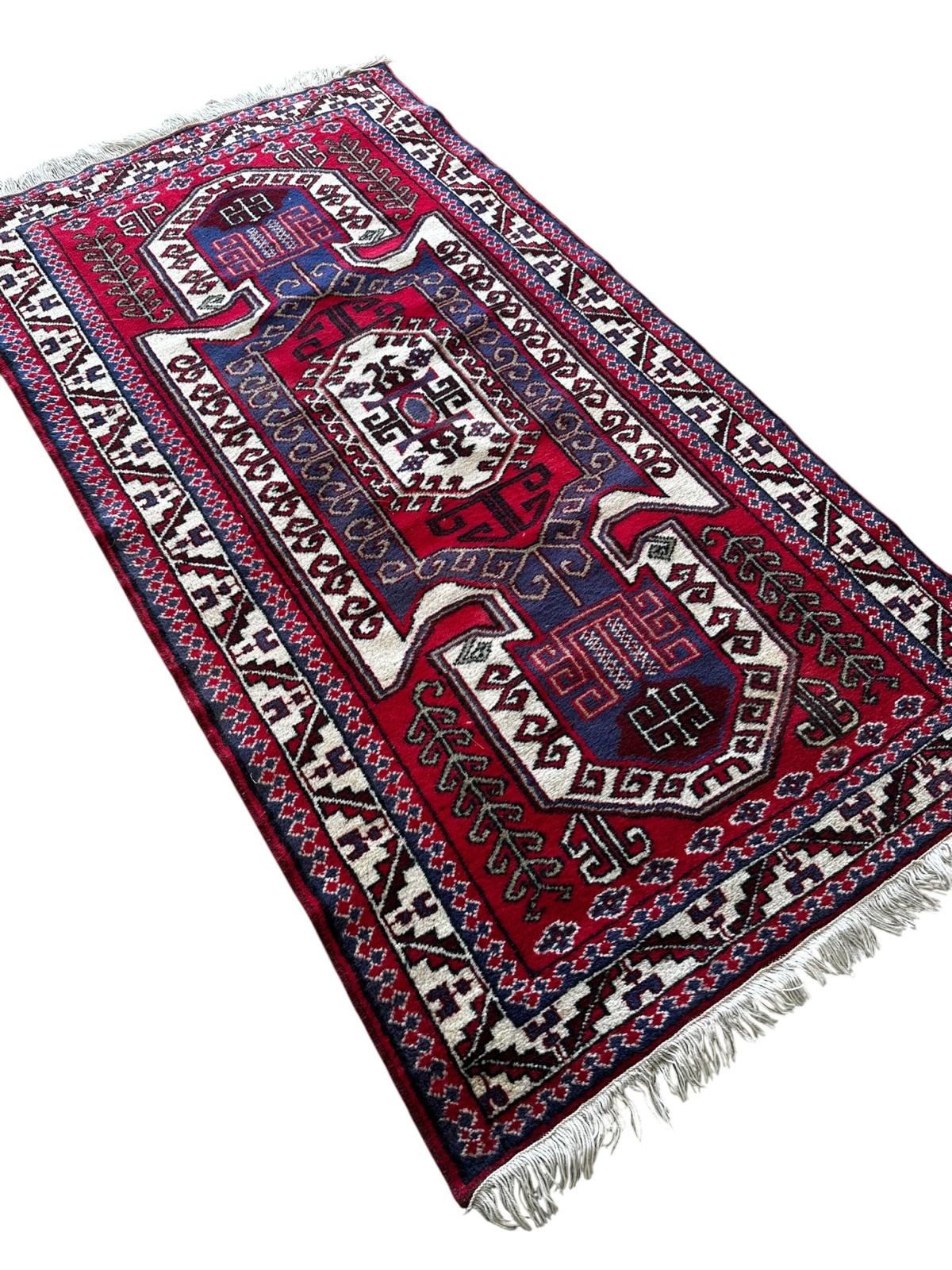 Tapis persan fait main 190cm x 100cm