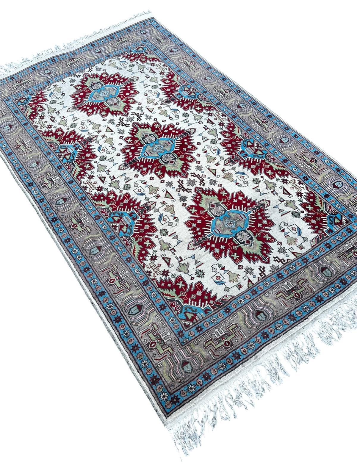 Tapis persan fait main 190cm x 120cm