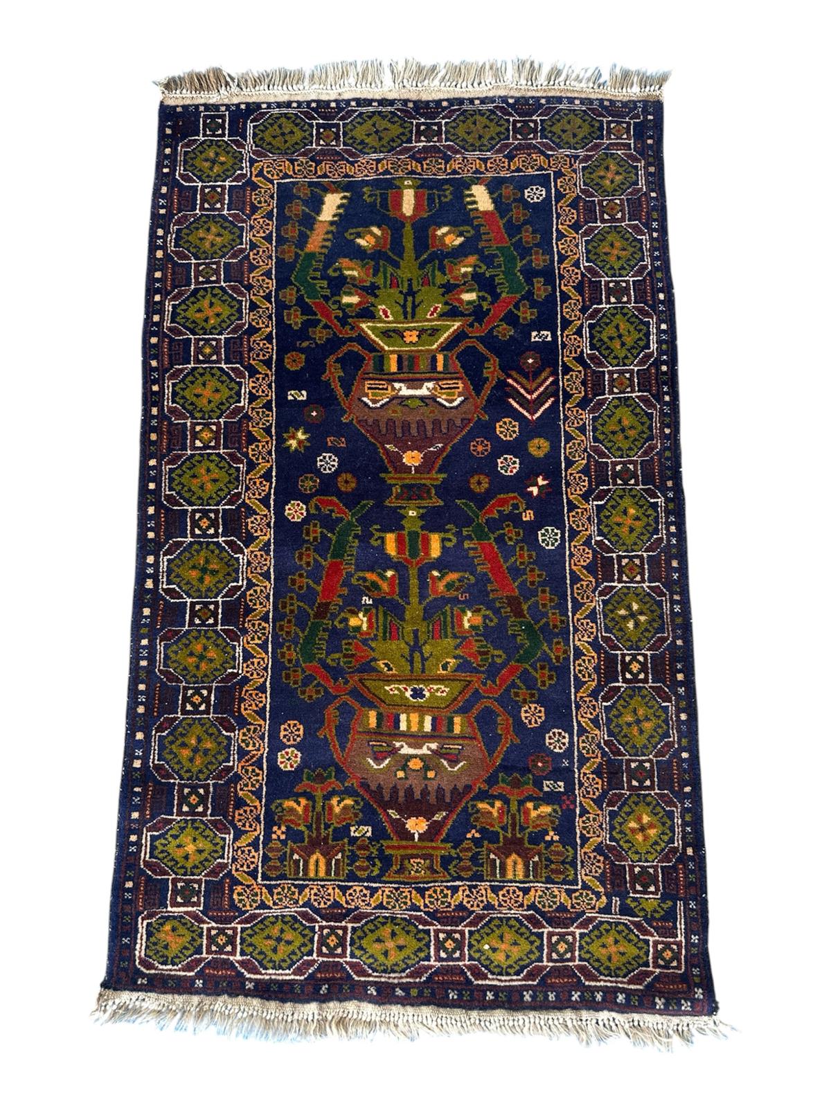 Tapis persan fait main 150cm x 90cm