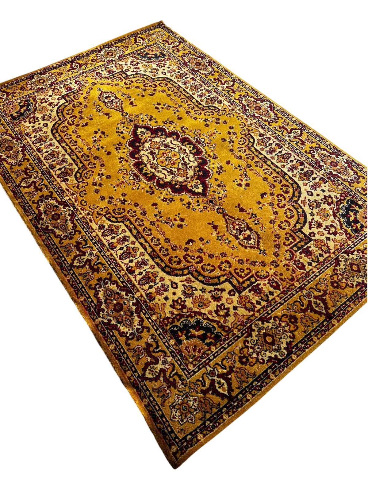 Tapis de style oriental 210cm x 150cm