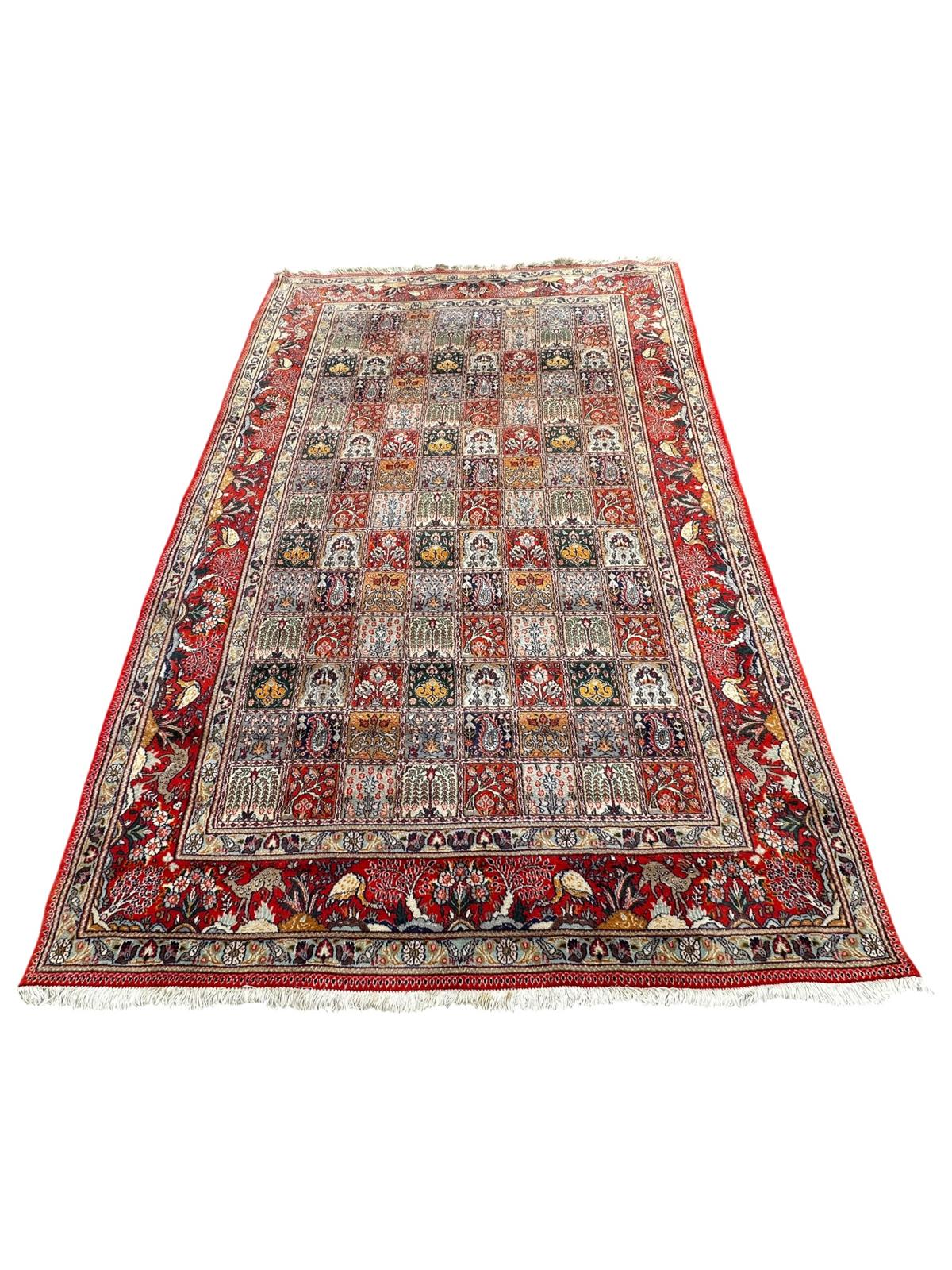 Tapis persan en laine et soie 2m x 3m