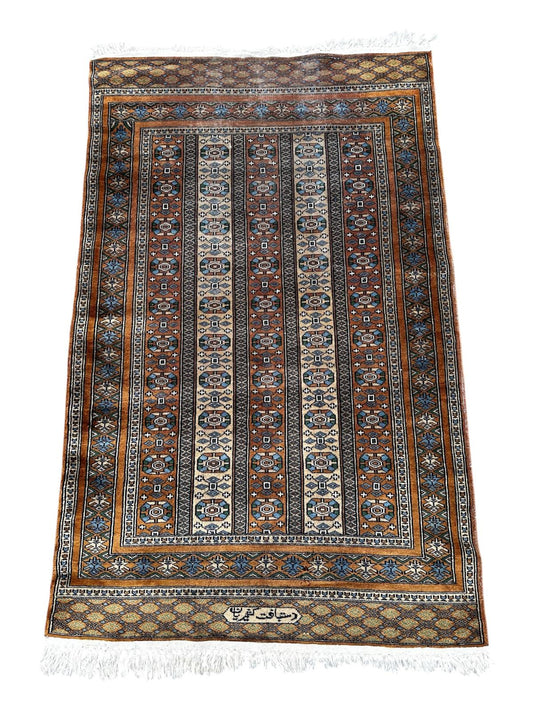 Tapis persan fait main 150cm x 90cm