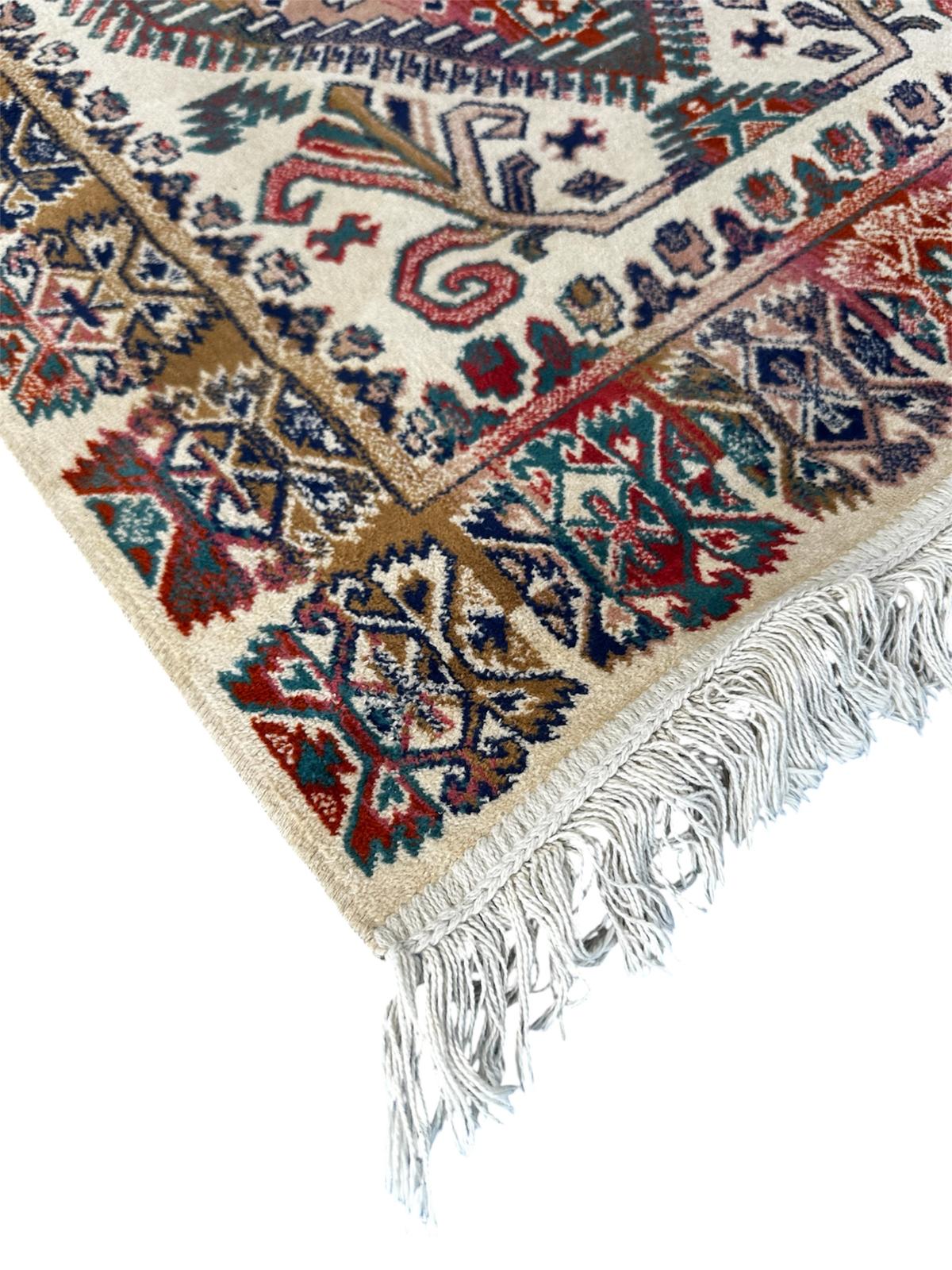 Tapis de style oriental 120cm x 70cm