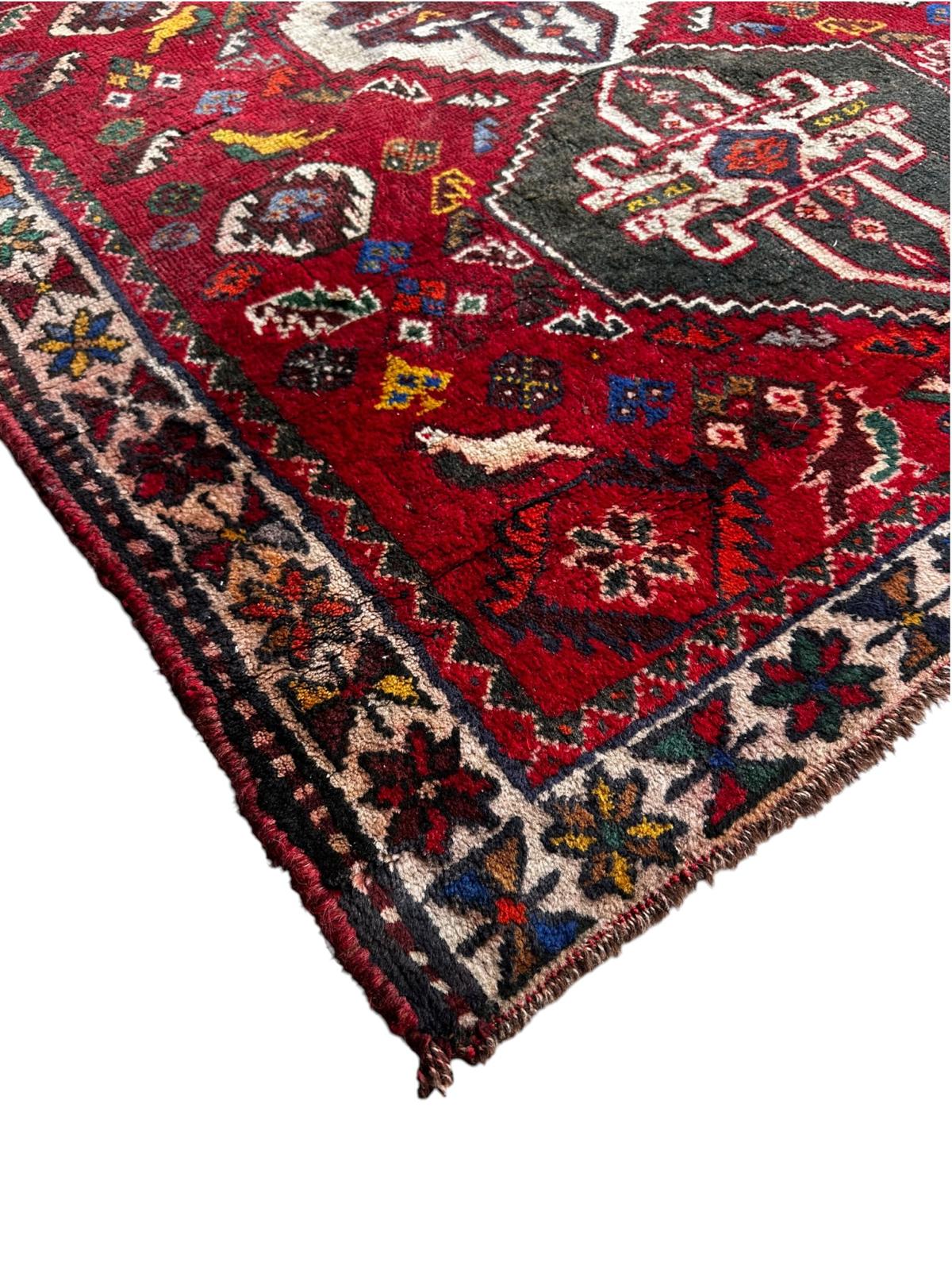 Tapis persan fait main 165cm x 120cm