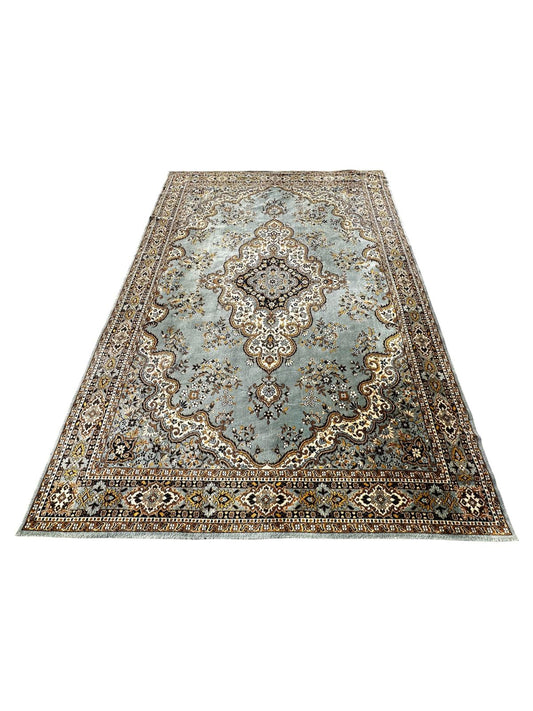 Tapis de style oriental 250cm x 340cm