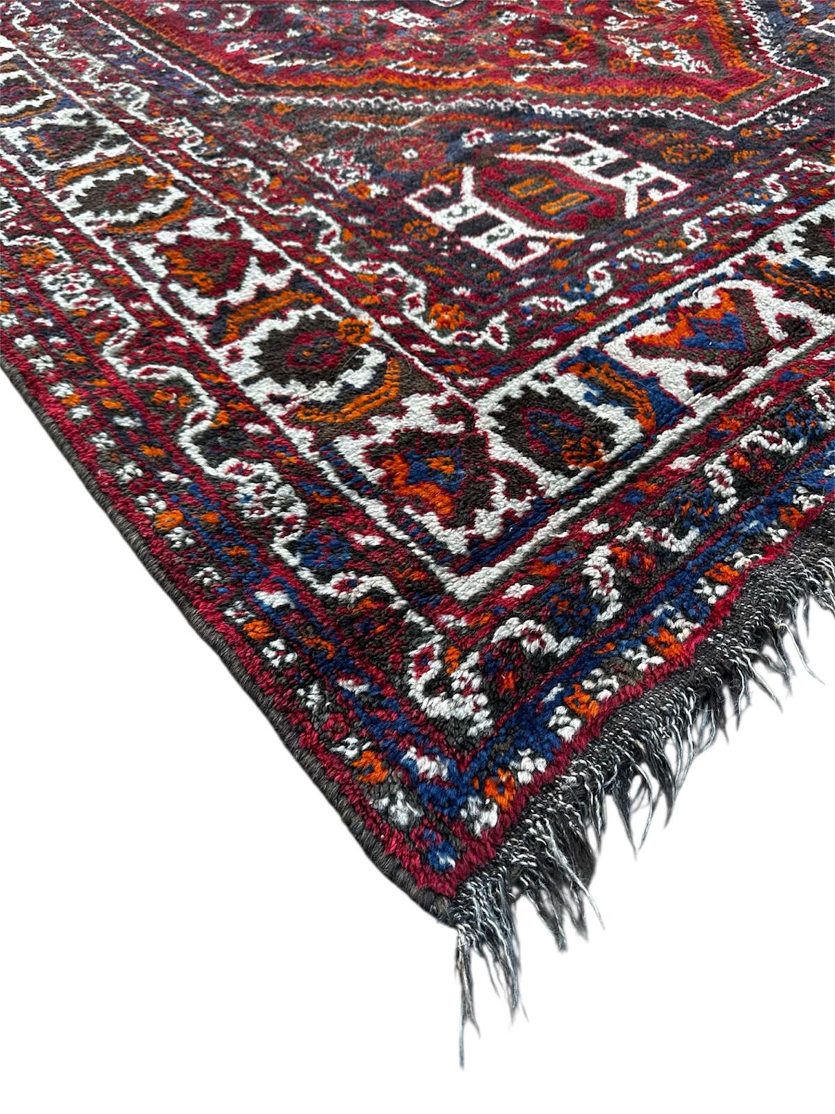 Tapis persan fait main 265cm x 175cm
